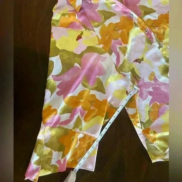 GiGio Floral Dolman sleeve button down top Blouse Size Large - Picture 8 of 9